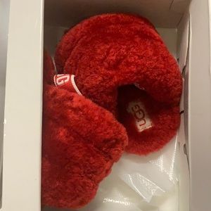 Size 6-12 month Ugg’s